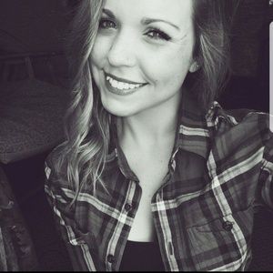 Meet your Posher, Rebecca